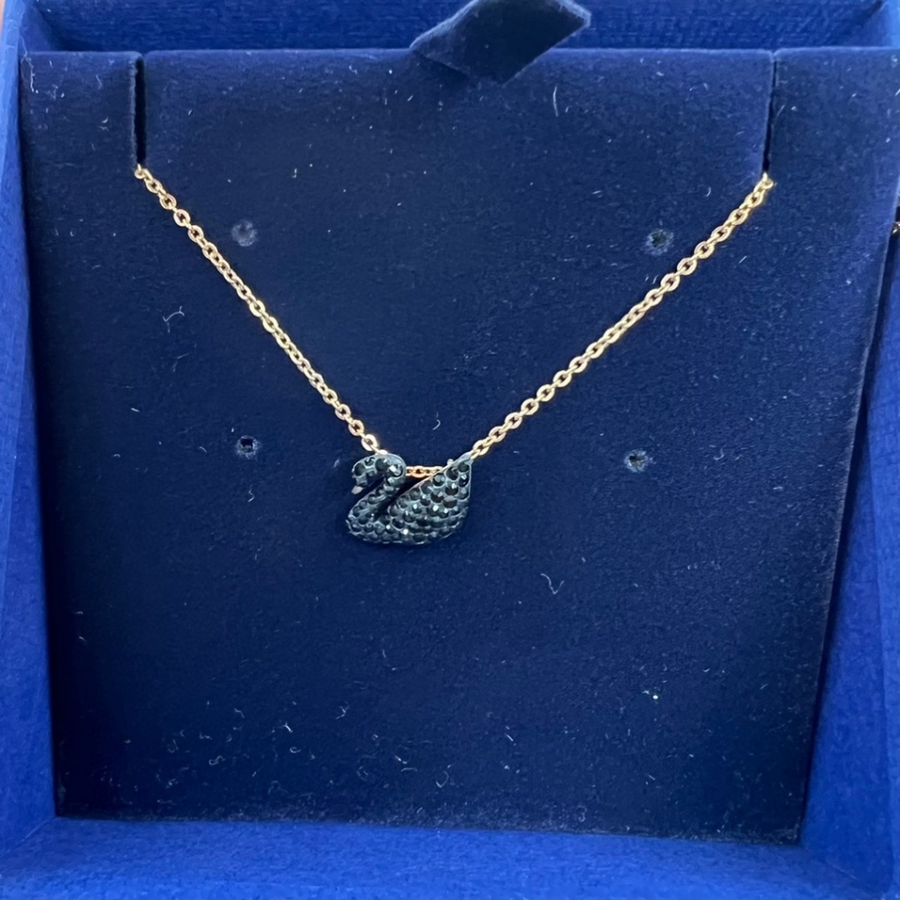 Swarovski Valentines Rose Gold-Tone Crystal Pavé Black Swan 14-7/8" Pendant Neck